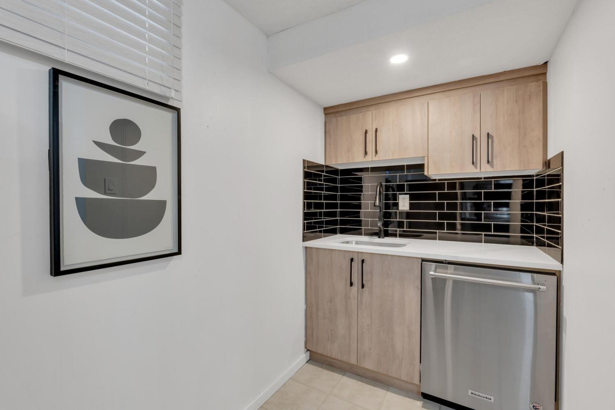 Apartment Luxury Suite, Steps To Dt, River, Hospital *